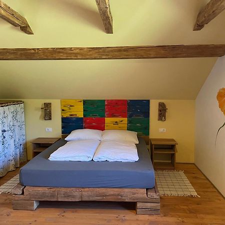 Vamis Hotel Gornji Petrovci Room photo