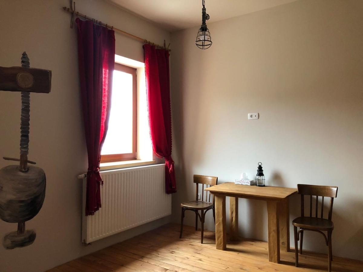 Vamis Hotel Gornji Petrovci Room photo